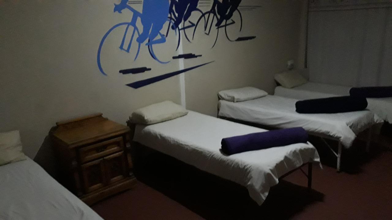 Paljas Backpackers Hotel Potchefstroom Kültér fotó