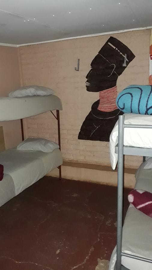 Paljas Backpackers Hotel Potchefstroom Kültér fotó