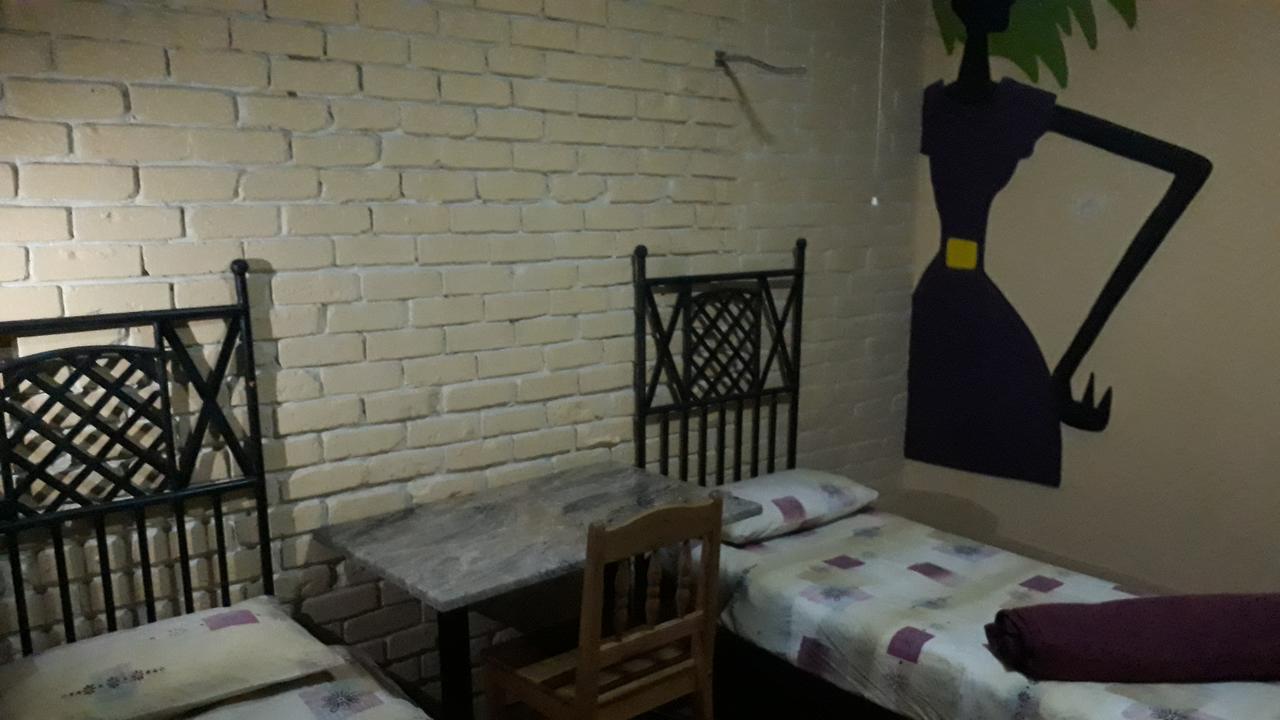 Paljas Backpackers Hotel Potchefstroom Kültér fotó