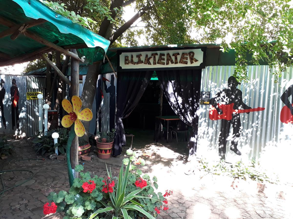 Paljas Backpackers Hotel Potchefstroom Kültér fotó